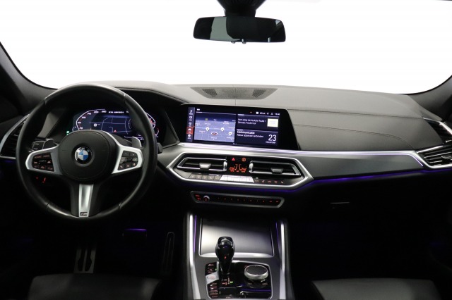 BMW X6 M50i High Executive 530PK | M-SPORT | PANO-DAK | V8 | CARBON | € 99.000,- incl. BTW.  Fin.Lease 1250,-