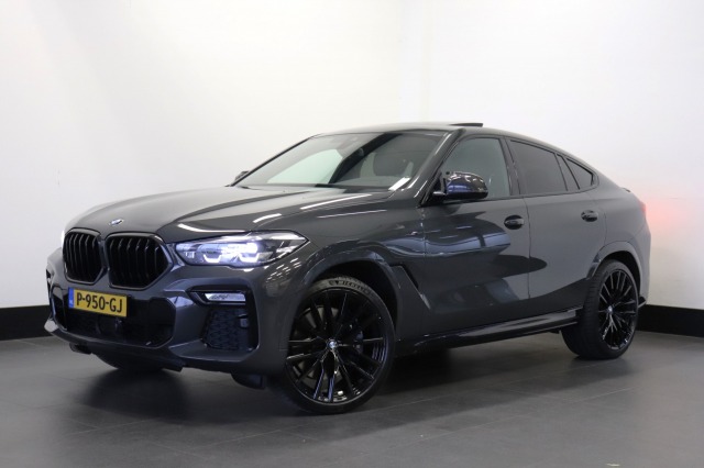 BMW X6 M50i High Executive 530PK | M-SPORT | PANO-DAK | V8 | CARBON | € 109.950,- incl. BTW.  Fin.Lease 1250,-