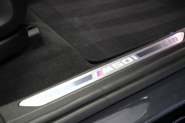 BMW X6 M50i High Executive 530PK | M-SPORT | PANO-DAK | V8 | CARBON | € 99.000,- incl. BTW.  Fin.Lease 1250,-