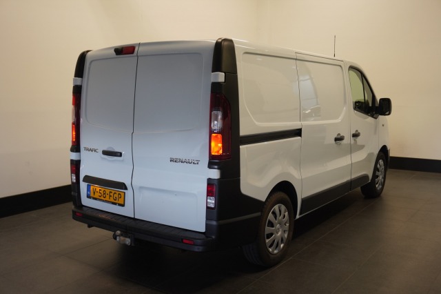 Renault Trafic Renault Trafic 1.6 dCi - EURO 6 - Airco  - PDC - Camera - € 11.499,- Excl.