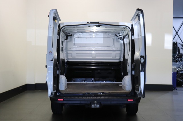 Renault Trafic 1.6 dCi EURO 6 - Airco  - PDC - Camera - € 9.950,- Excl.