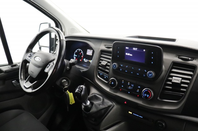 Ford Transit Custom 2.0 TDCI 130PK EURO 6 - Airco - Cruise - PDC - € 10.950,- Excl.
