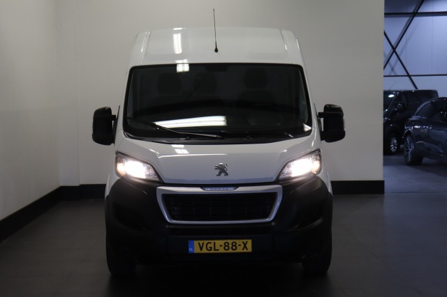 Peugeot Boxer 2.2 BlueHDi 120PK 2x Schuifdeur L2H2 EURO 6 - Airco - Navi - Cruise - € 12.950,- Excl.