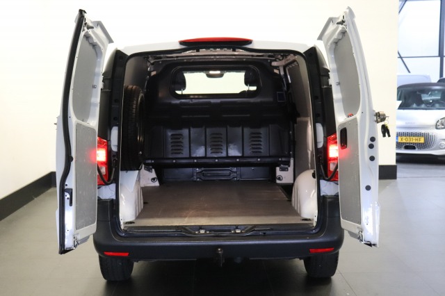 Mercedes-Benz Vito 111 CDI - EURO 6 - Airco - Navi - Cruise - € 10.900,- Excl