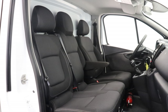 Renault Trafic 2.0 dCi 120PK - EURO 6 - Airco - Camera - € 11.950,- Excl.