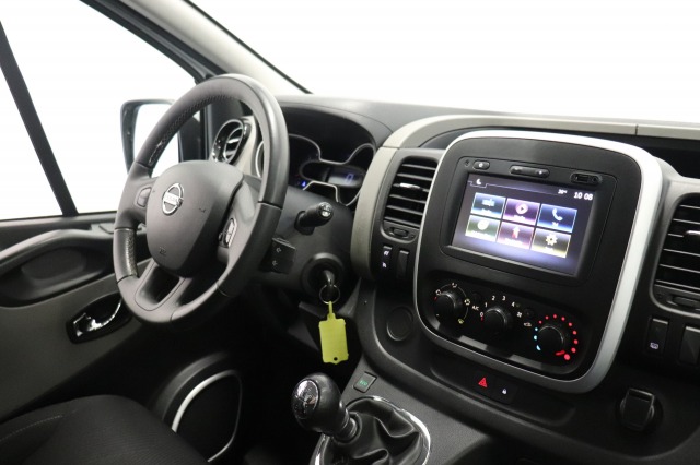 Nissan NV300 1.6 dCi 120PK EURO 6 - Airco - Navi - Cruise - € 10.950,- Excl.