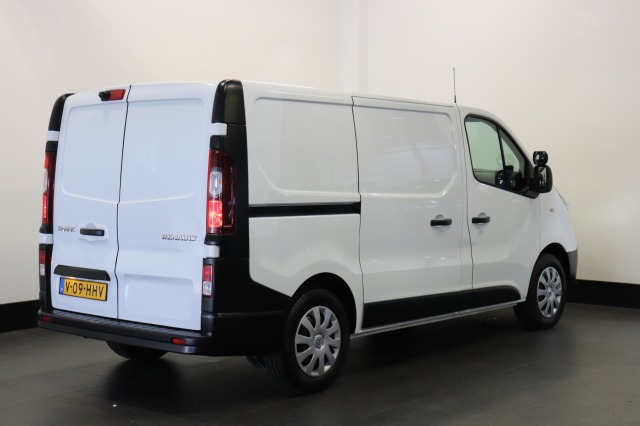 Renault Trafic 1.6 dCi EURO 6 - Airco - Camera - PDC - € 10.950,- Excl.