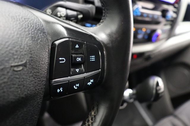 Ford Transit Custom 2.0 TDCI EURO 6 - Airco - Navi - Cruise - € 16.950,- Excl.