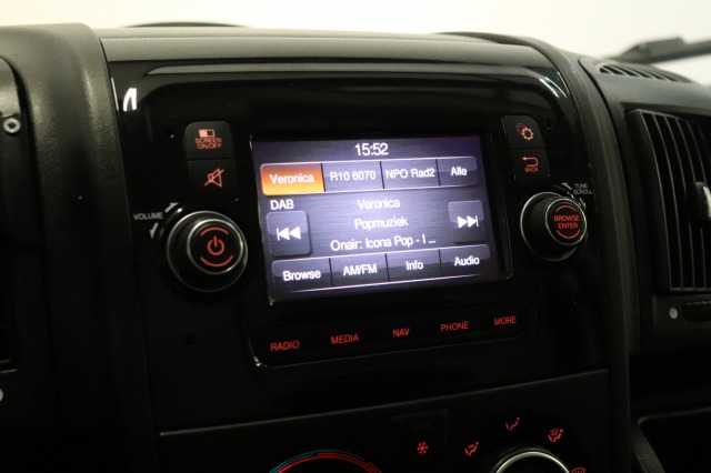 Peugeot Boxer 2.2 BlueHDi 165PK L2H2 EURO 6 - Airco - Cruise - Navi - € 12.950,- Excl.