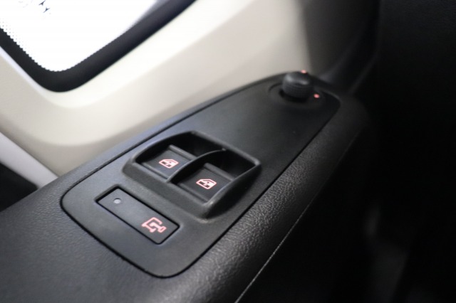 Peugeot Boxer 2.2 BlueHDi 165PK L2H2 EURO 6 - Airco - Cruise - Navi - € 12.950,- Excl.