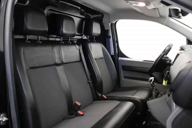 Opel Vivaro 2.0 CDTI 150PK L2 - EURO 6 - Airco - Navi - Cruise - € 12.499,- Excl.