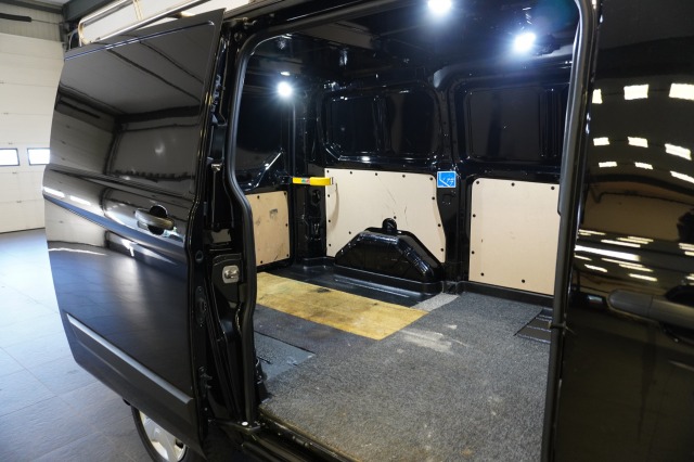 Ford Transit Custom 2.0 TDCI EURO 6 - Airco - Cruise - PDC - Imperiaal - €14.900,- Excl.