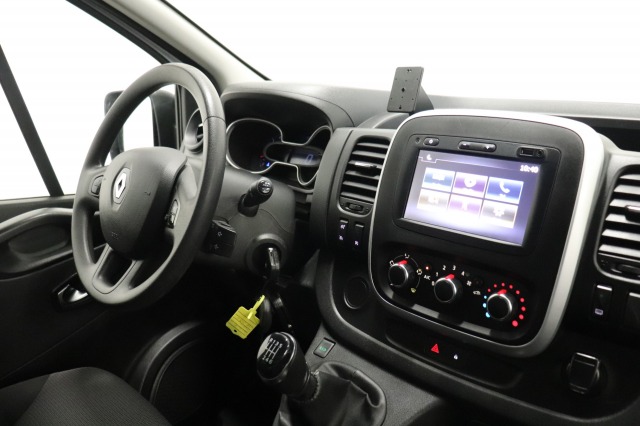 Renault Trafic 2.0 dCi 120PK EURO 6 - Airco - Cruise - Trekhaak - € 13.900,- Excl.