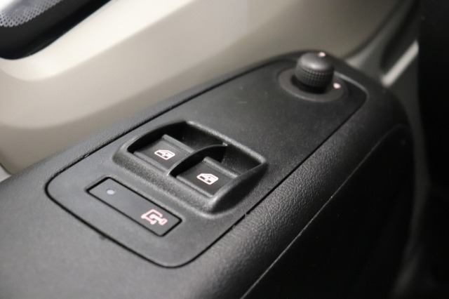 Peugeot Boxer 2.2 BlueHDi 120PK 2x Schuifdeur L2H2 EURO 6 - Airco - Navi - Cruise - Camera - € 15.950,-