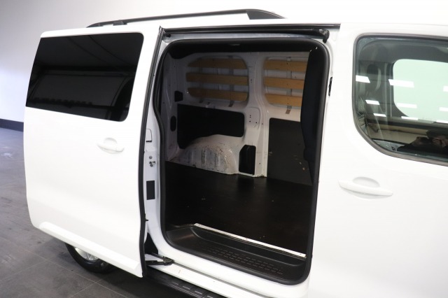Citroën Jumpy 2.0 BlueHDI 122PK Automaat C-series EURO 6 - Airco - Navi - Cruise - €17.900,- Excl.