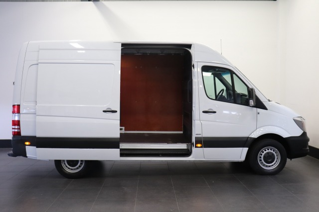 Mercedes-Benz Sprinter 314 2.2 CDI L2H2 Automaat EURO 6 - Airco - Cruise - Trekhaak - € 15.950,- Excl.