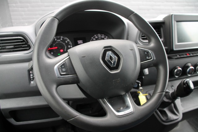 Renault Master 2.3 dCi 135PK L2H2 EURO 6 - Airco - Navi - Cruise - € 14.900,- Excl.
