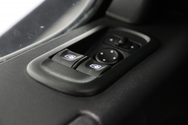 Opel Movano 2.3 Turbo L2H2 150PK Dubbele Cabine EURO 6 - Airco - Navi - Cruise - €20.950,- Excl.