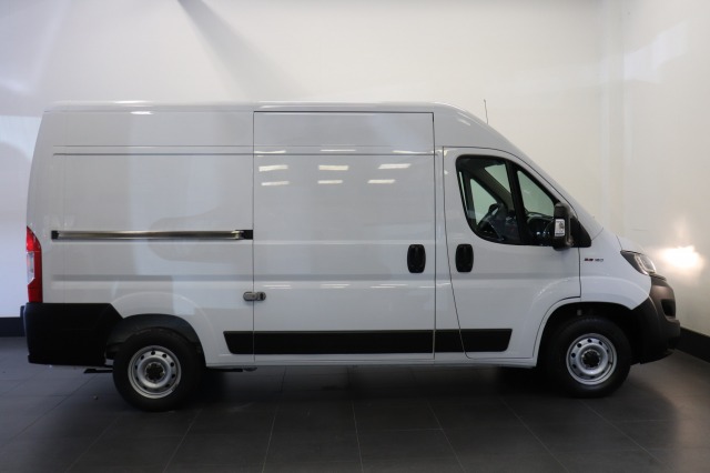 Fiat Ducato 2.3 MultiJet 120PK L2H2 EURO 6 - Airco - Navi - Cruise - € 17.950,- Excl.