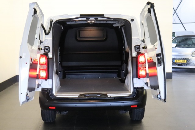 Toyota ProAce Worker 2.0 145PK L2 EURO 6 - Airco - Cruise - Navi - €17.499,- Excl.