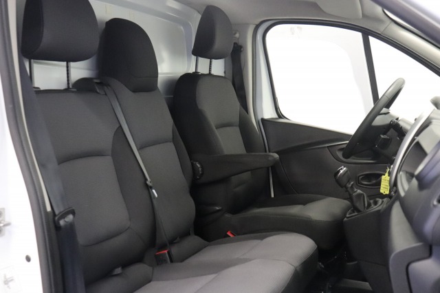 Renault Trafic 1.6 dCi 2 x schuifdeur EURO 6 - Airco - Cruise - Navi - € 12.900 - Excl.