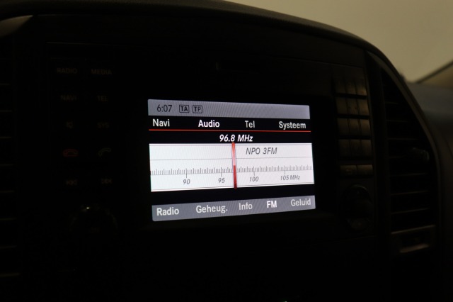 Mercedes-Benz Vito 114 CDI Lang EURO 6 - Airco - Navi - Cruise - € 13.900,- Excl.