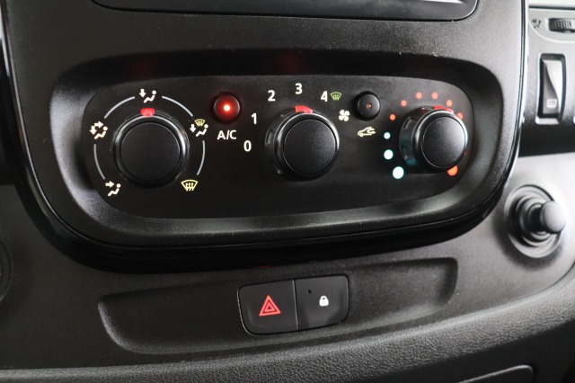 Opel Vivaro 1.6 CDTI 125PK EURO 6 - Airco - Navi - Cruise - Achteruitrijcamera - € 10.950,- Excl.