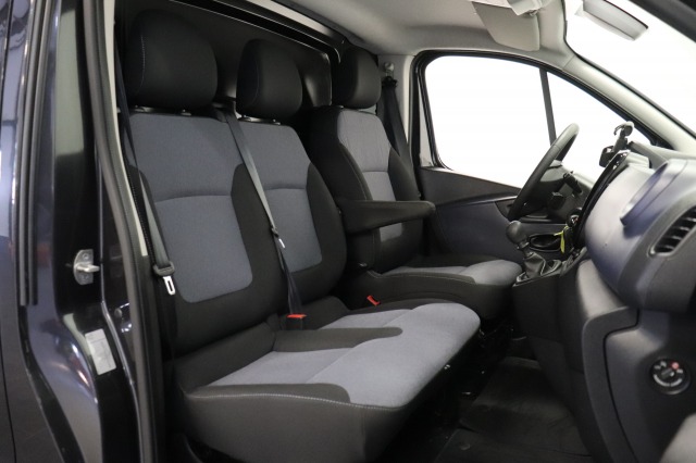 Opel Vivaro 1.6 CDTI 125PK EURO 6 - Airco - Navi - Cruise - Achteruitrijcamera - € 10.950,- Excl.
