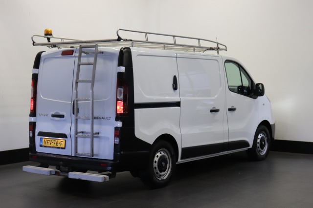 Renault Trafic 1.6 dCi EURO 6 - Airco - Cruise - PDC - Trekhaak - € 10.900,- Excl.