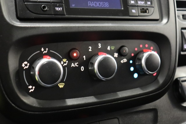 Renault Trafic 1.6 dCi EURO 6 - Airco - Cruise - PDC - € 9.950,- Excl.