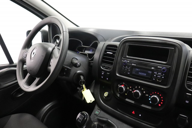 Renault Trafic 1.6 dCi EURO 6 - Airco - Cruise - PDC - € 9.950,- Excl.