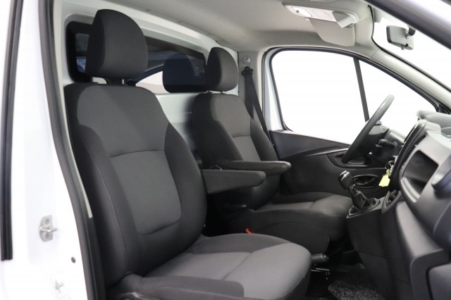 Renault Trafic 1.6 dCi EURO 6 - Airco - Cruise - PDC - € 9.950,- Excl.