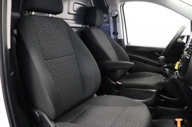 Mercedes-Benz Vito 116 CDI Lang EURO 6 - Airco - Navi - Cruise - Achteruitrijcamera - €17.900,- Excl.