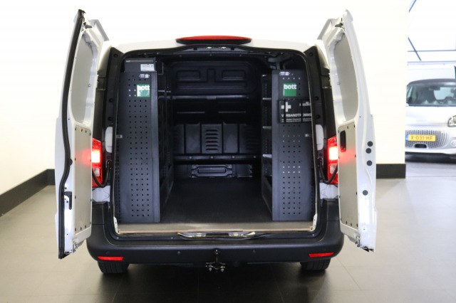 Mercedes-Benz Vito 116 CDI Lang EURO 6 - Airco - Navi - Cruise - Achteruitrijcamera - €17.900,- Excl.