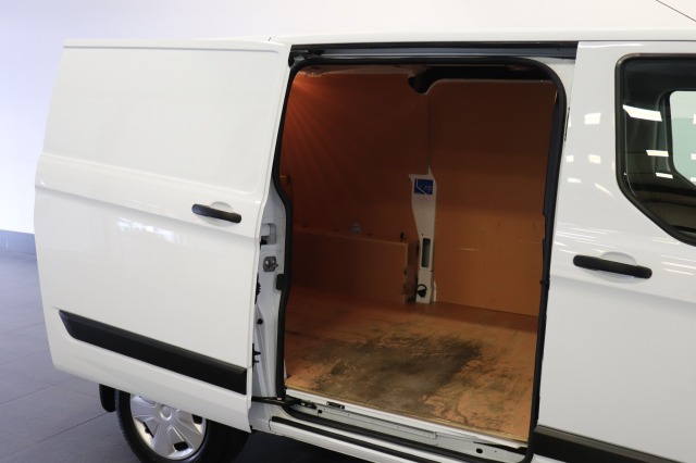 Ford Transit Custom 2.0 TDCI 130PK EURO 6 - Airco - Navi - Cruise - € 13.950,- Excl.