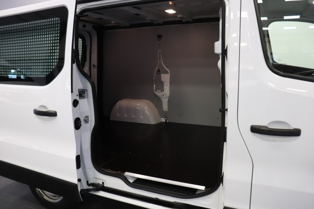 Renault Trafic 1.6 dCi 125PK EURO 6 - Airco - Navi - Cruise - € 11.950,- Excl.
