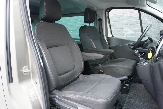 Opel Vivaro 1.6 CDTI 125PK L2 Dubbele Cabine 2x Schuifdeur EURO 6 - Airco - Navi - Cruise - € 12.950,- Excl.