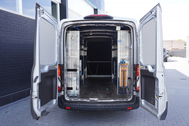 Ford Transit 2.0 TDCI 130PK L3H2 - Airco - Navi - Cruise - € 17.500,- Excl.