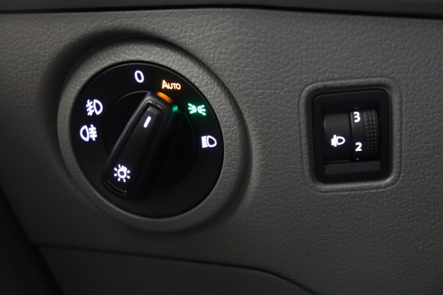 Volkswagen Crafter 2.0 TDI 140PK L5H3 Automaat EURO 6 - Airco - Navi - Cruise - €19.950,- Excl. Volkswagen Crafter 2.0 TDI 140PK L5H3 Automaat EURO 6 - Airco - Navi - Cruise - €19.950,- Excl.