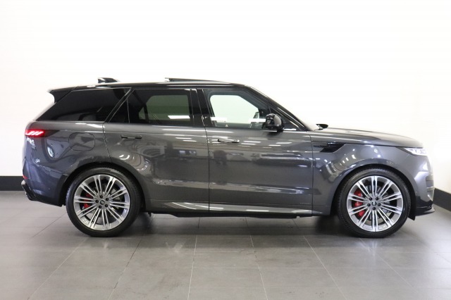 Land Rover Range Rover Sport 3.0 P550e Autobiography Black Pack | Massage | 23'' | 360 Camera | Pano | Meridian 3D | €139.950,-