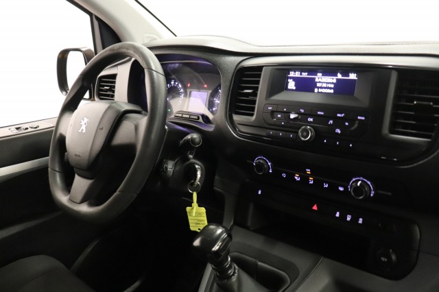 Peugeot Expert 2.0 BlueHDI 122PK L3 Dubbele Cabine EURO 6 - Airco - Cruise - PDC - € 10.900,- Excl.