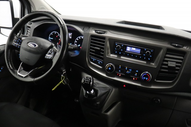 Ford Transit Custom 2.0 TDCI Dubbele Cabine EURO 6 - Airco - Cruise - PDC - € 13.900,- Excl.