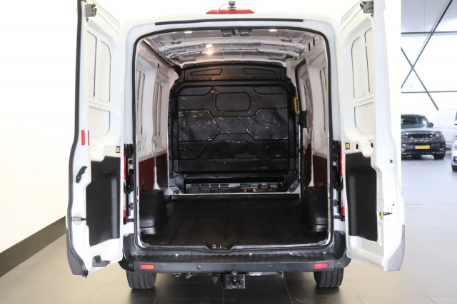 Ford Transit 2.0 TDCI 130PK L3H2 EURO 6 - Airco - Cruise - Camera -  € 11.900,- Excl.