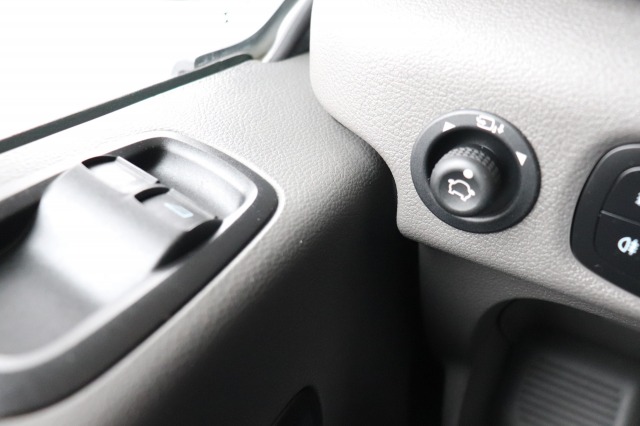 Ford Transit 2.0 TDCI 170PK L3H3 EURO 6 - Airco - Navi - Cruise - PDC - €16.900,- Excl.