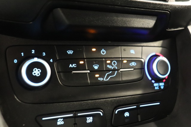 Ford Transit Connect 1.5 EcoBlue EURO 6 - Airco - Cruise - PDC - €11.950,- Excl.