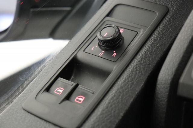 Volkswagen Transporter 2.0 TDI EURO 6 - Airco - Cruise - PDC - € 11.900,- Excl.