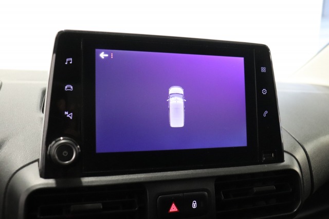 Peugeot Partner 1.2 110PK Benzine - Airco - Navi - Cruise - € 9.950,- Excl.