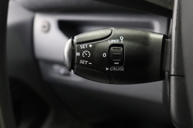 Opel Vivaro 1.5 CDTI L2 EURO 6 - Airco - Navi - Cruise - Stoelverwarming - € 12.950,- Excl.
