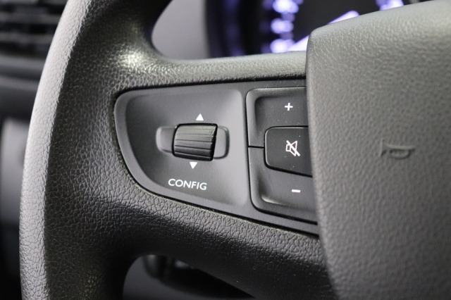 Opel Vivaro 1.5 CDTI L2 EURO 6 - Airco - Navi - Cruise - Stoelverwarming - € 12.950,- Excl.