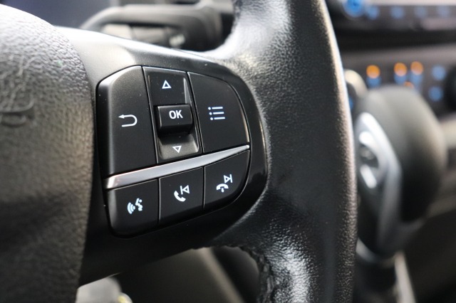 Ford Transit Custom 2.0 TDCI 130PK Automaat EURO 6 - Airco - Navi - Cruise - € 13.950,- Excl.